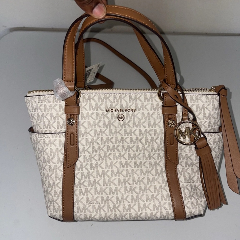 Michael Kors Sullivan Small Convertible Top Zip Tote Vanilla